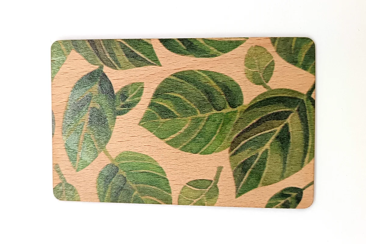 Carte NFC en pâte de bois